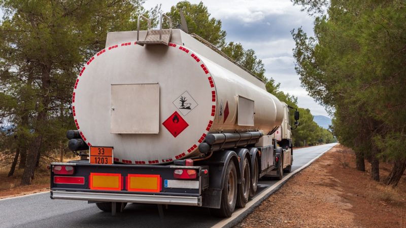 El reciclaje en logística. reducir residuos en el transporte de mercancías peligrosas
