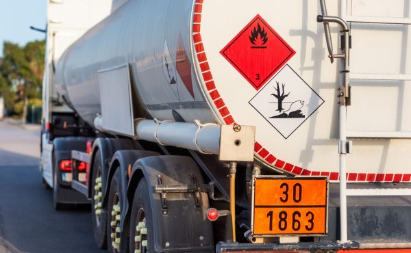 Transporte de mercancías peligrosas logistica empresa
